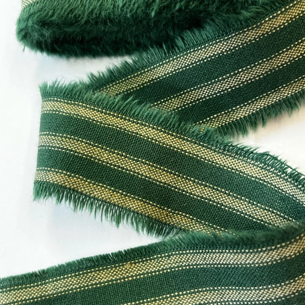 New item 4 Yard Fabric Ribbon Strip 1-1/4” wide HOMESPUN green stripe Christmas